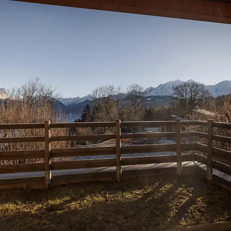 - Le Dandy Mont Blanc Views Apartament *